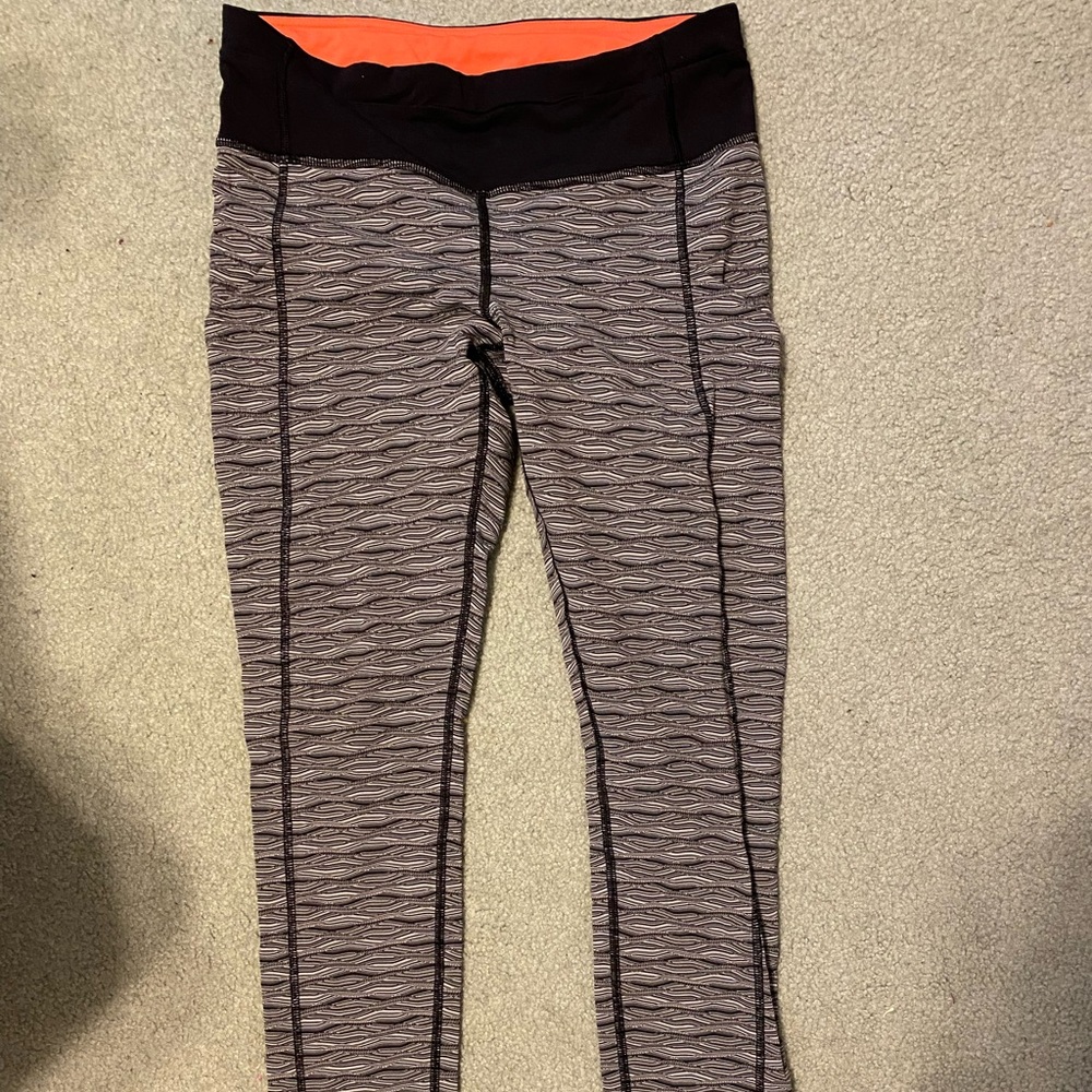Lulu leggings, a little older but still super cute and comfortable!